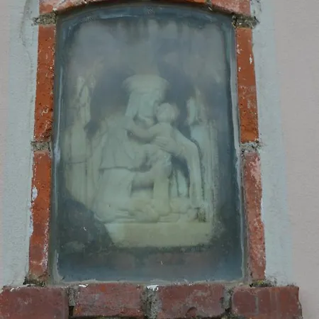 Casa Sarticola Кастельнуово-ди-Магра
