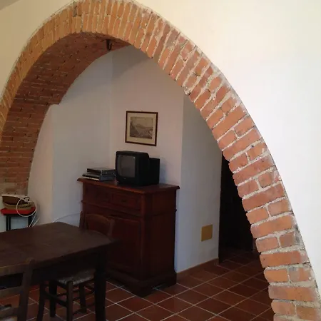 Casa Sarticola Апартаменты Кастельнуово-ди-Магра