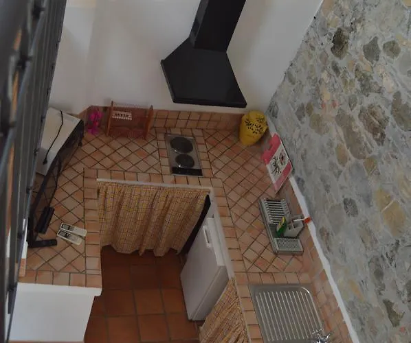 Casa Sarticola 카스텔누보디마르가